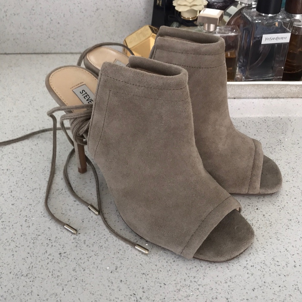 Steve Madden Heels US10